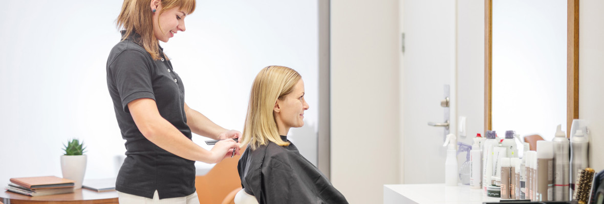 What Services Are Offered in The Best Hair Salons Near Me | Dapper & Divine